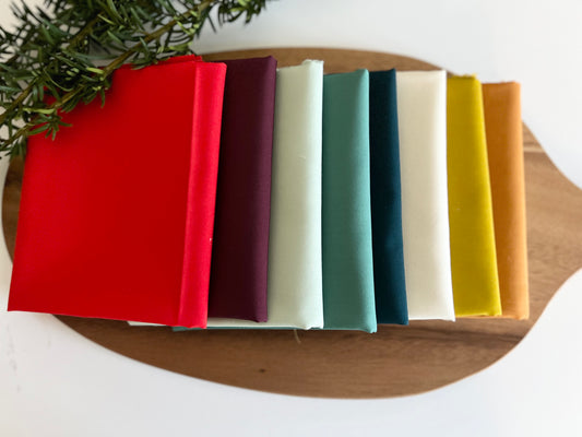 This 8 piece AGF Pure solids Christmas Bundle includes:
- Undeniably Red
- Velvet
- Pacific
- Hemlock
- Evergreen
- Coconut Milk
- Aurus
- Raw Gold